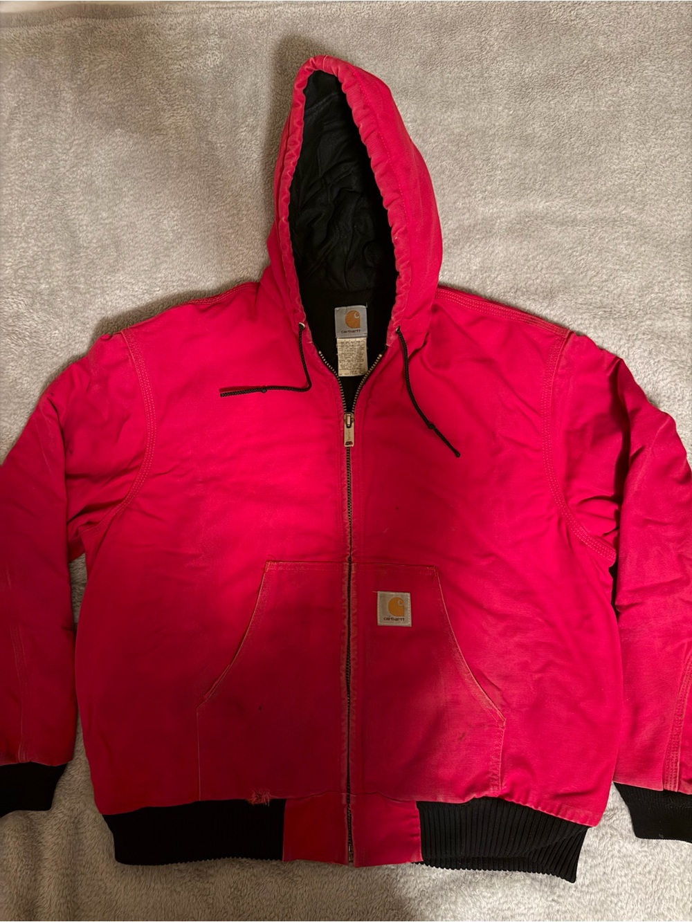 Vintage 2004 distressed Carhartt Rare red Hooded Insulated Work Jacket